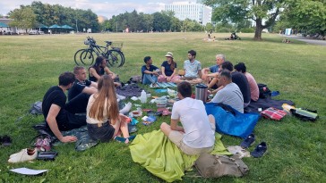 Vegan Meetup in English at the Vegan Feast (Praha)
